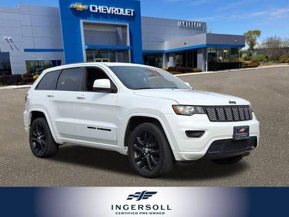 JEEP GRAND CHEROKEE 2018 1C4RJFAG1JC467348 image